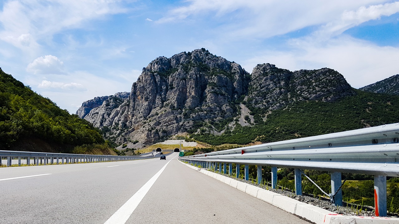 Peajes de autopista Macedonia del Norte 2022 → Precio, cómo pagar, tramos de peaje