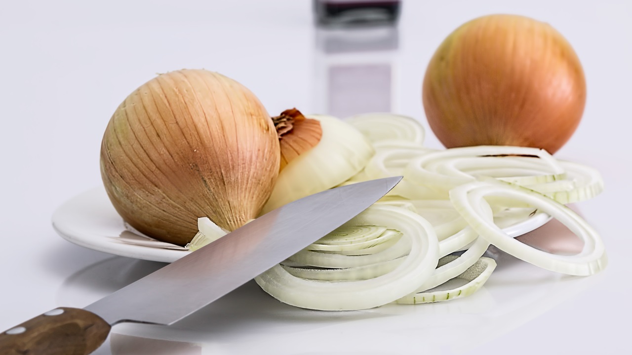 Cómo cortar cebolla en juliana | © Pixabay.com
