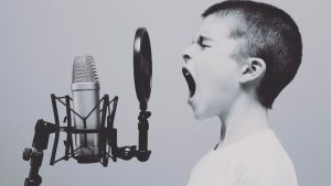 Cómo mejorar su voz para cantar: consejos para mejorar la voz