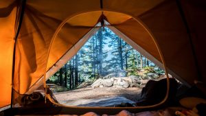 Végső útmutató a tökéletes sátor kiválasztásához a szabadtéri kalandokhoz