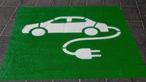 Hogyan válasszunk autós akkumulátortöltőt: tippek és ajánlások