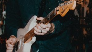 10 Tips for Choosing the Perfect Electric Guitar