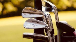 How to Choose the Right Golf Clubs: Tips for Beginners and Experienced Players Alike