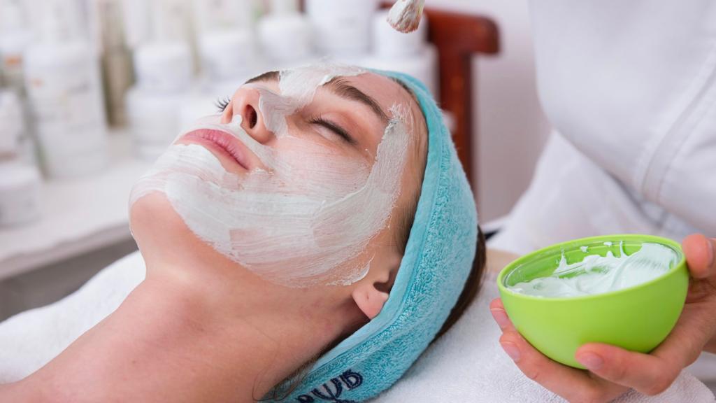 10 tips to Help You Choose the Right Face Cream