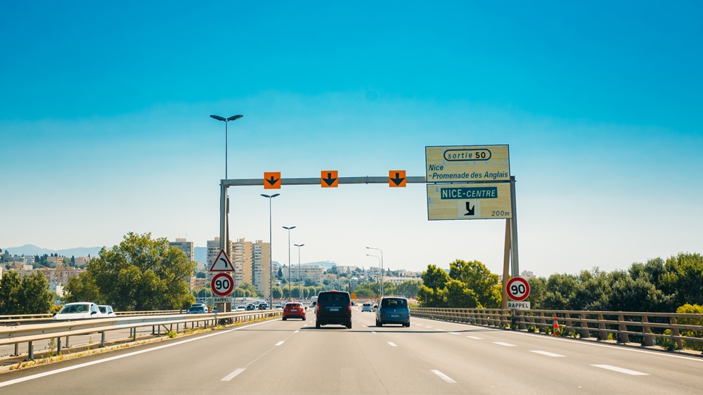 Motorway tolls France 2022 → Price, how to pay, toll road sections